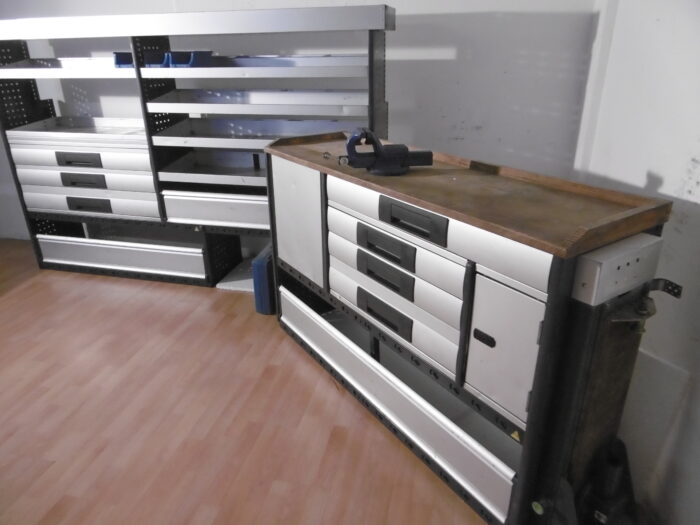 FES BERLIN gebrauchte BOTT Fahrzeugeinrichtung Werkbank Regal Crafter Sprinter u.ä. - Image 9