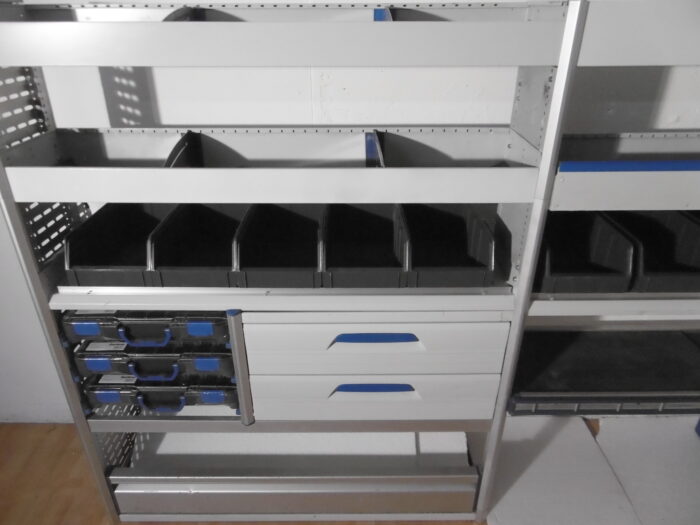 FES BERLIN gebrauchte SORTIMO Fahrzeugeinrichtung GLOBELYST Regal Crafter Transit - Image 3