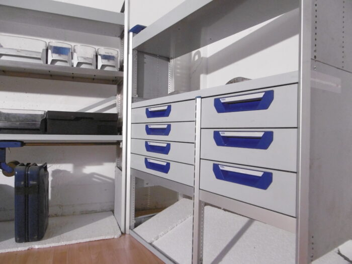FES BERLIN gebrauchte SORTIMO Fahrzeugeinrichtung GLOBELYST Regal Sprinter Crafter - Image 7