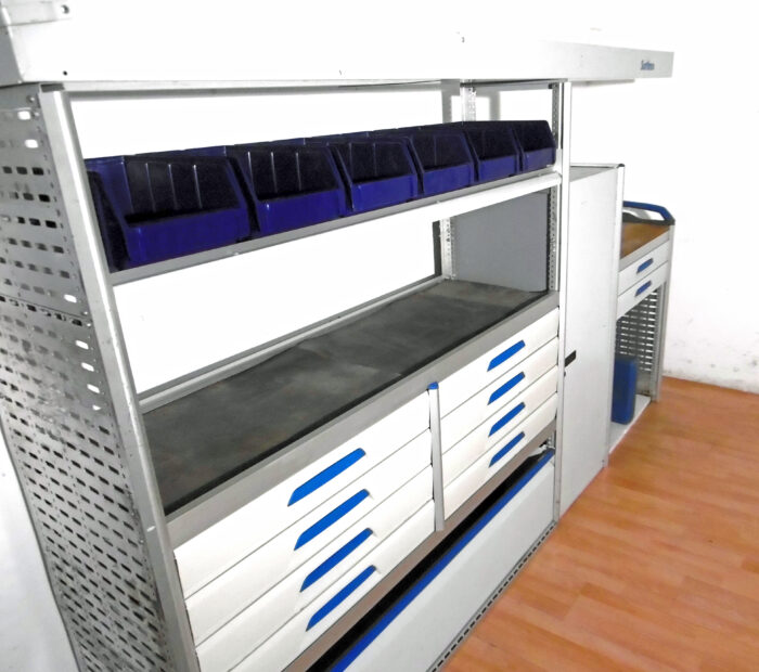 FES BERLIN gebrauchte SORTIMO Fahrzeugeinrichtung GLOBELYST Regal Crafter Iveco - Image 2