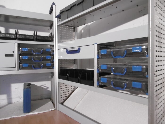 FES BERLIN gebrauchte SORTIMO Fahrzeugeinrichtung GLOBELYST Regal Sprinter Transit Ducato - Image 8