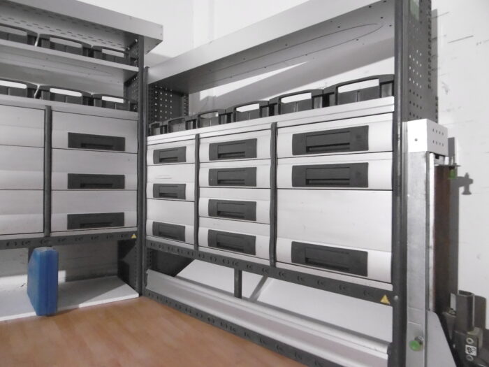 FES BERLIN gebrauchte BOTT Fahrzeugeinrichtung Werkbank Sortimo Koffer Crafter Sprinter Heckantrieb - Image 7