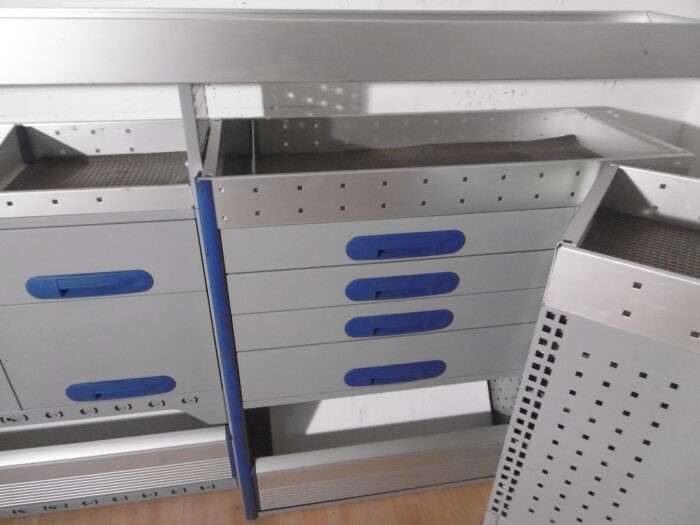 FES BERLIN gebrauchte BOTT Fahrzeugeinrichtung mit SORTIMO Koffer T5/ T6 Custom - Image 5