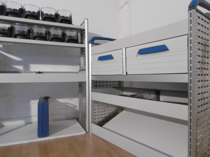 FES BERLIN gebrauchte SORTIMO Fahrzeugeinrichtung GLOBELYST Regal Custom T6 Ducato Vito lang - Image 7