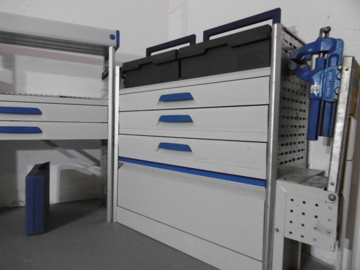 FES BERLIN gebrauchte SORTIMO Fahrzeugeinrichtung Werkbank Regal Vito T6 Custom u.ä. Transporter T-Boxx - Image 7
