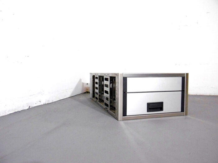 FES GmbH neue ALUCA Fahrzeugeinrichtung Unterflur dimension2 Unterbodensystem Berlin