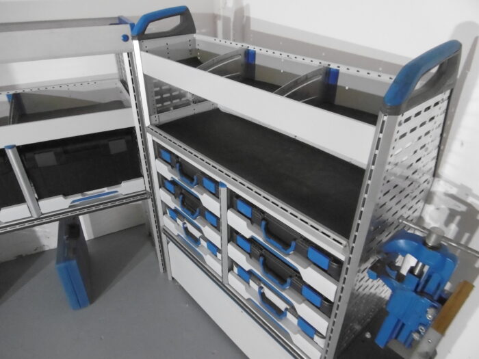 FES GmbH gebrauchte SORTIMO Fahrzeugeinrichtung Werkbank Regal GLOBELYST T6 Custom Ducato Transporter T-Boxx Berlin - Image 9
