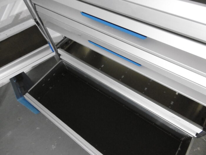 FES GmbH SORTIMO gebrauchte Fahrzeugeinrichtung Werkstatt SR5 Regalsystem Trafic Ducato Custom VW Transporter Van Regal Berlin – Bild 9