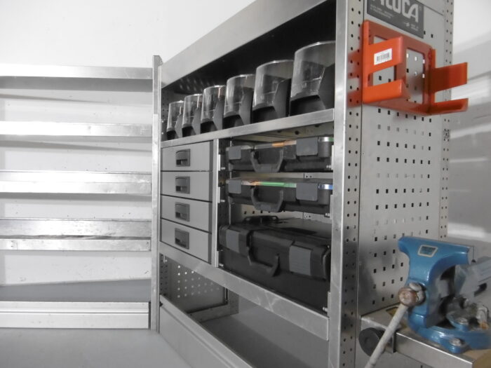 FES GmbH gebrauchte ALUCA Fahrzeugeinrichtung Van Regal T/L-Boxx Koffer ...