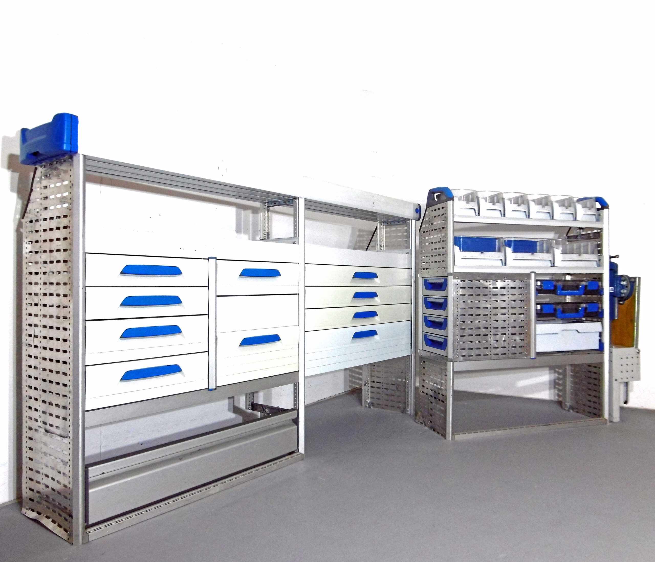 FES GmbH SORTIMO Fahrzeugeinrichtung gebraucht Van Regal Werkbank Regal Trafic T6 Custom Sprinter Transporter Regalsystem