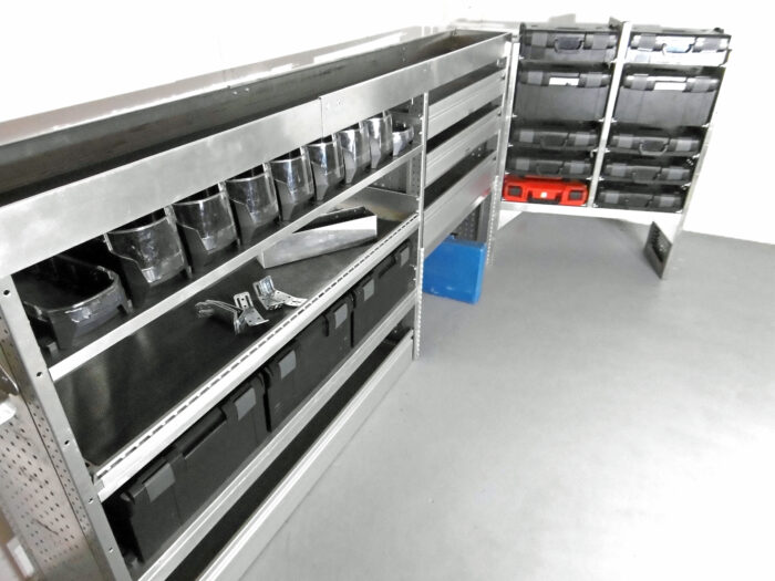 FES GmbH gebrauchte ALUCA Fahrzeugeinrichtung Regal L-Boxx Koffer ...