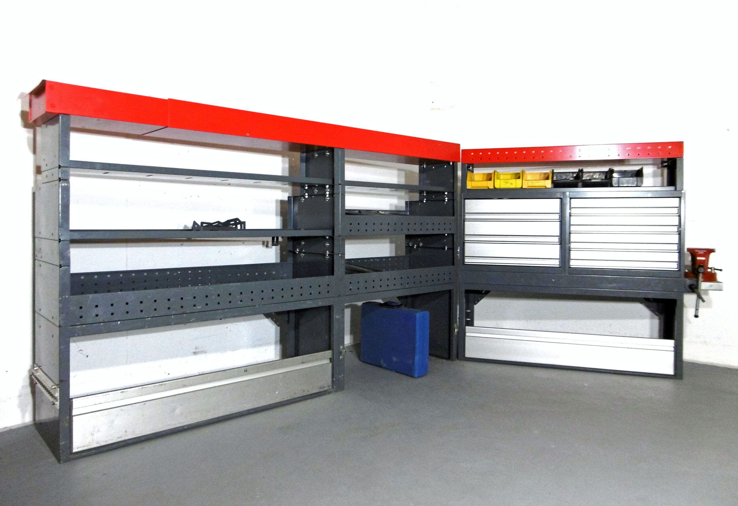FES GmbH gebrauchte WÜRTH Fahrzeugeinrichtung Van Regalsystem Vito Trafic T6 Vivaro Custom Transporter u.ä.